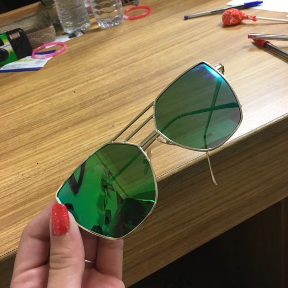 Blue/Green Reflective Sunglasses - Picture 1 of 4