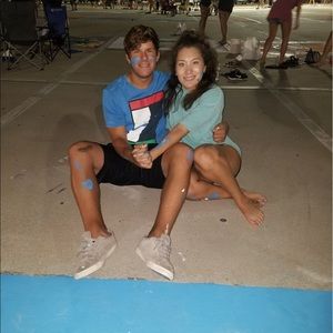 Meet your Posher, Crystal