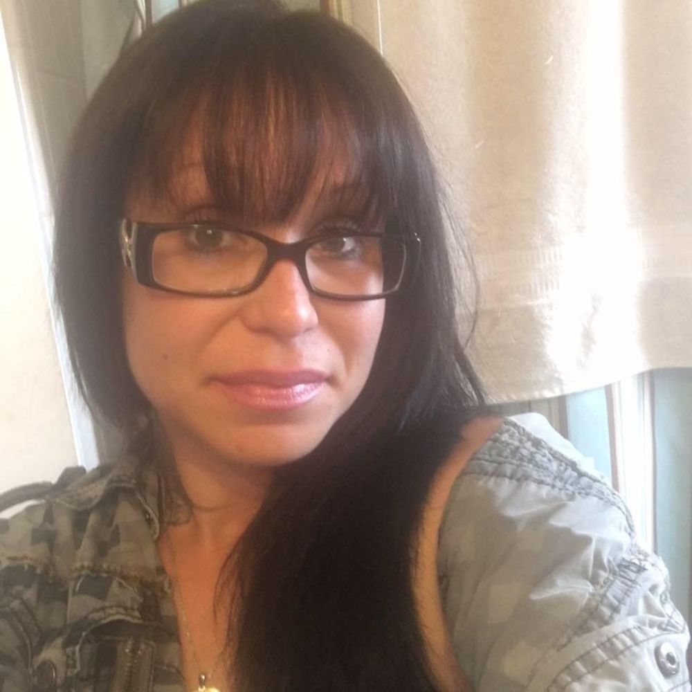 Meet your Posher, Elena