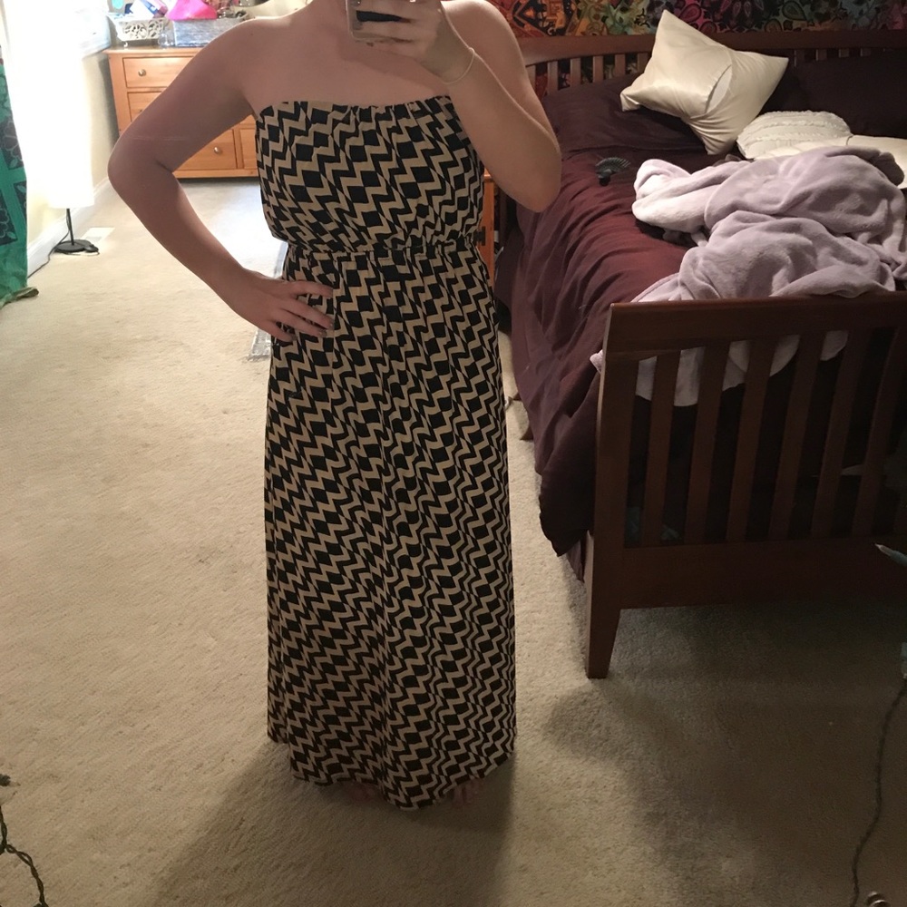 Maxi dress w/ pockets