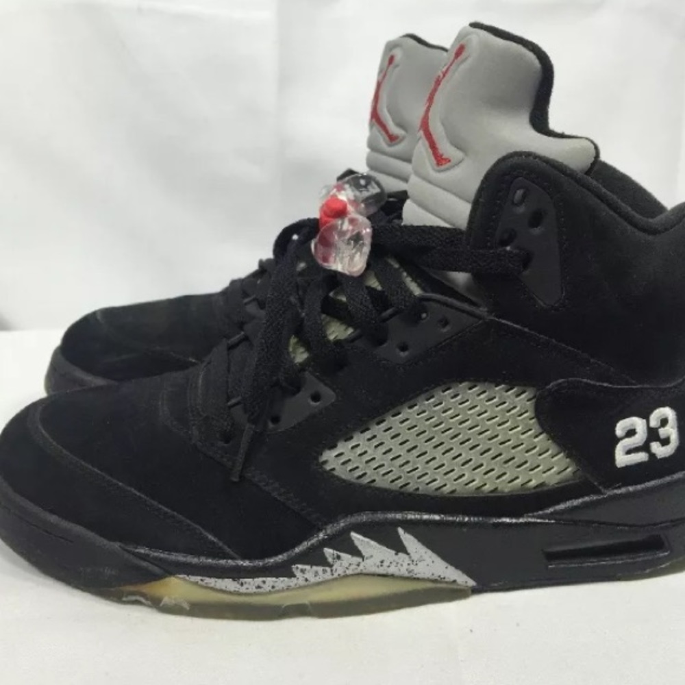 Jordan metallic 5s