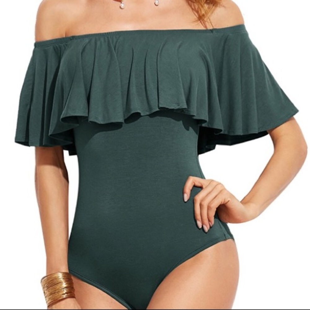 ✨Off the shoulder bodysuit✨