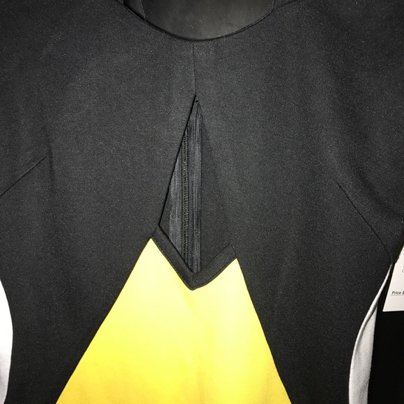 Dress - Picture 2 of 4