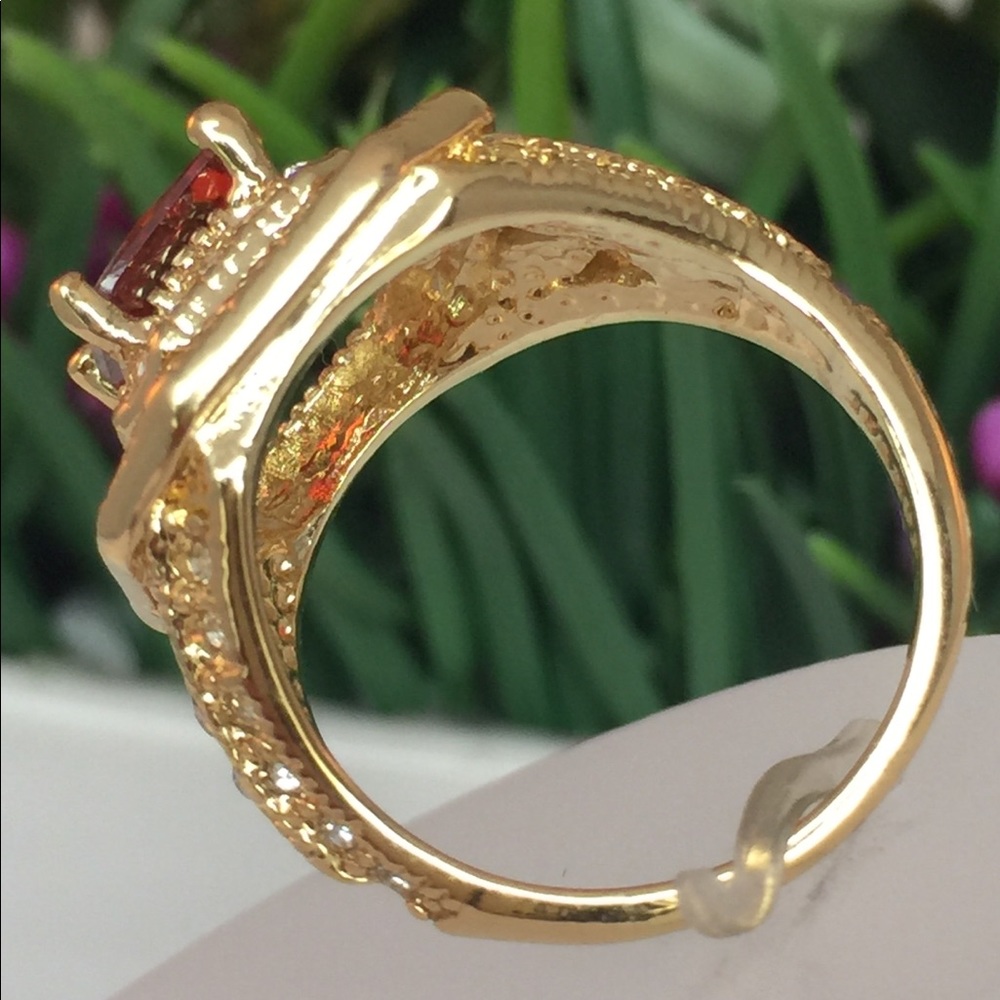 Victorian Style Ring With Red Color Crystal. - Picture 6 of 8