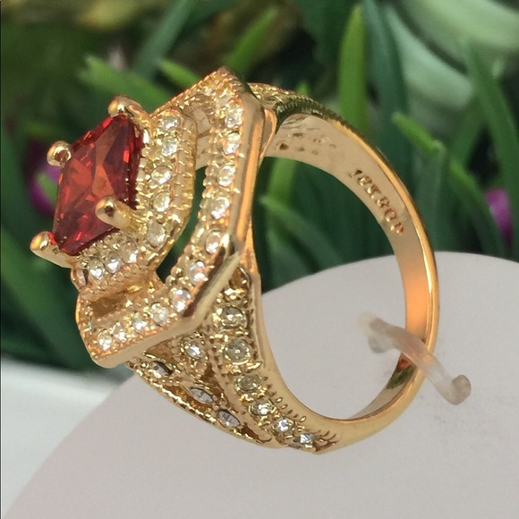 Victorian Style Ring With Red Color Crystal. - Picture 7 of 8