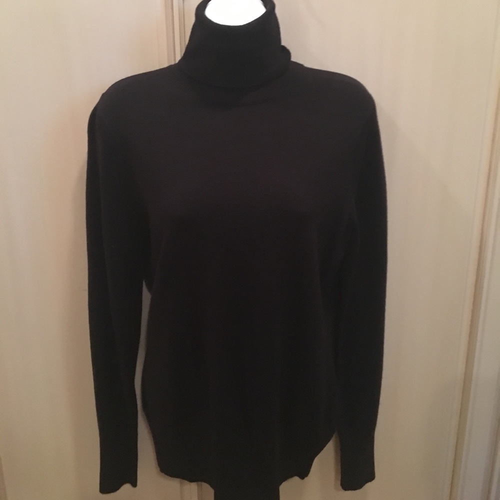 Venus black turtleneck sweater