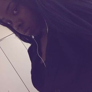 Meet your Posher, Krystal