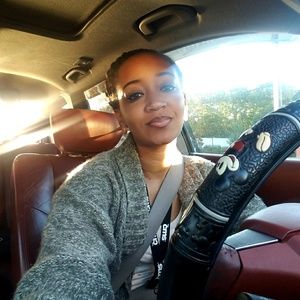 Meet your Posher, Jasmine