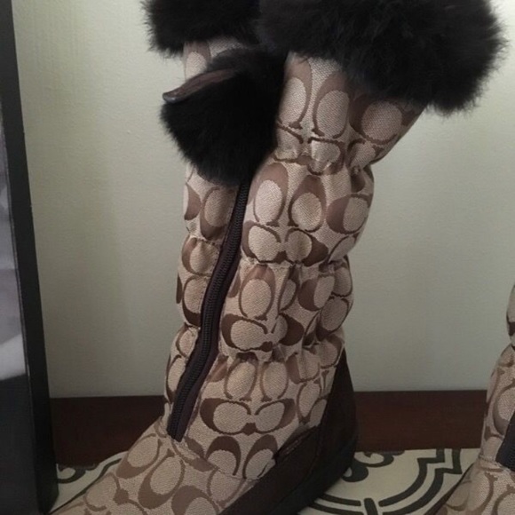 Coach Boots - Picture 4 of 5