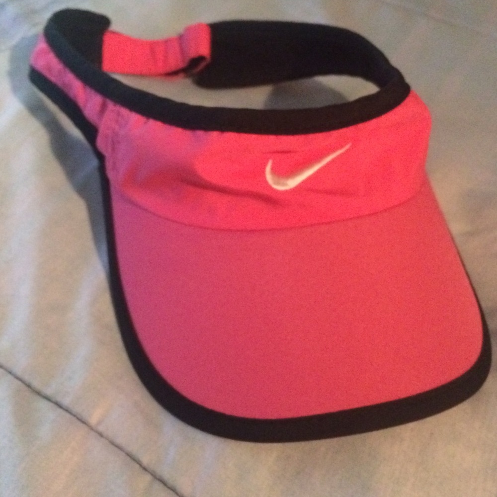 Nike visor