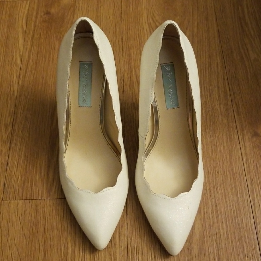 Betsy Johnson blue heels