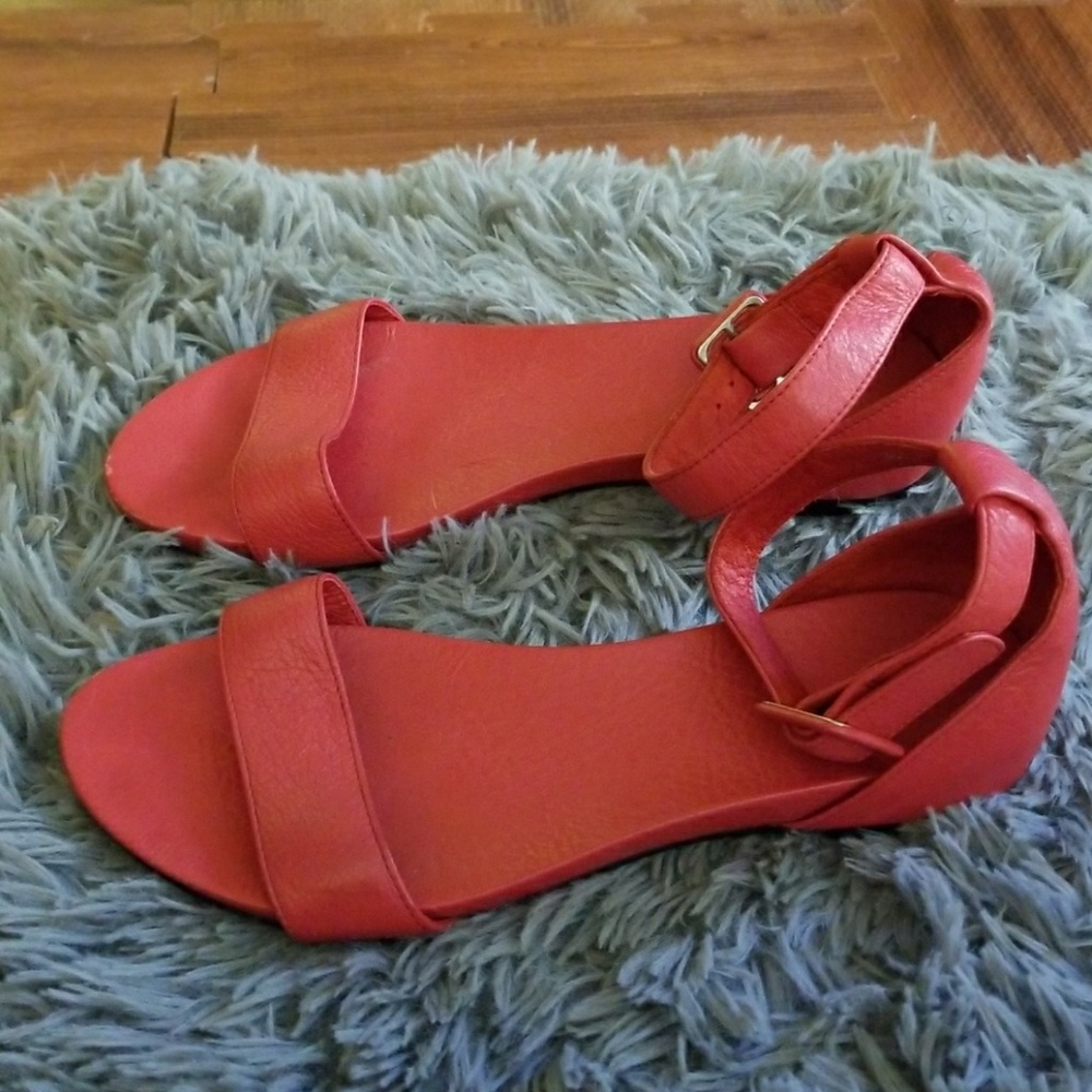 Sarah Pacini Sandals