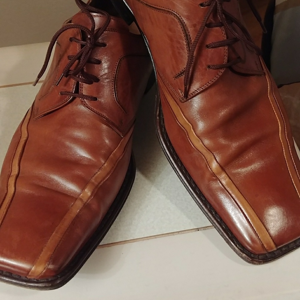 Mens shoes