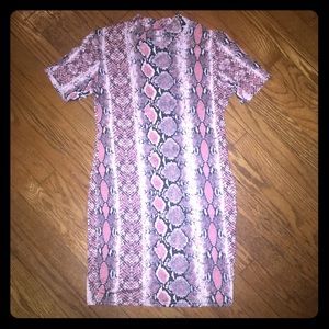 Never Worn Boohoo Snakeskin Tshirt Dress US 8