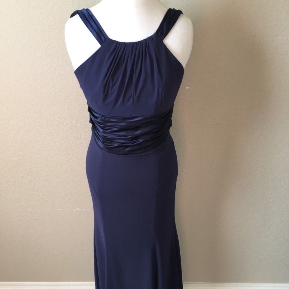 David's Bridal Formal Bridesmaid Dress Size 6 Navy