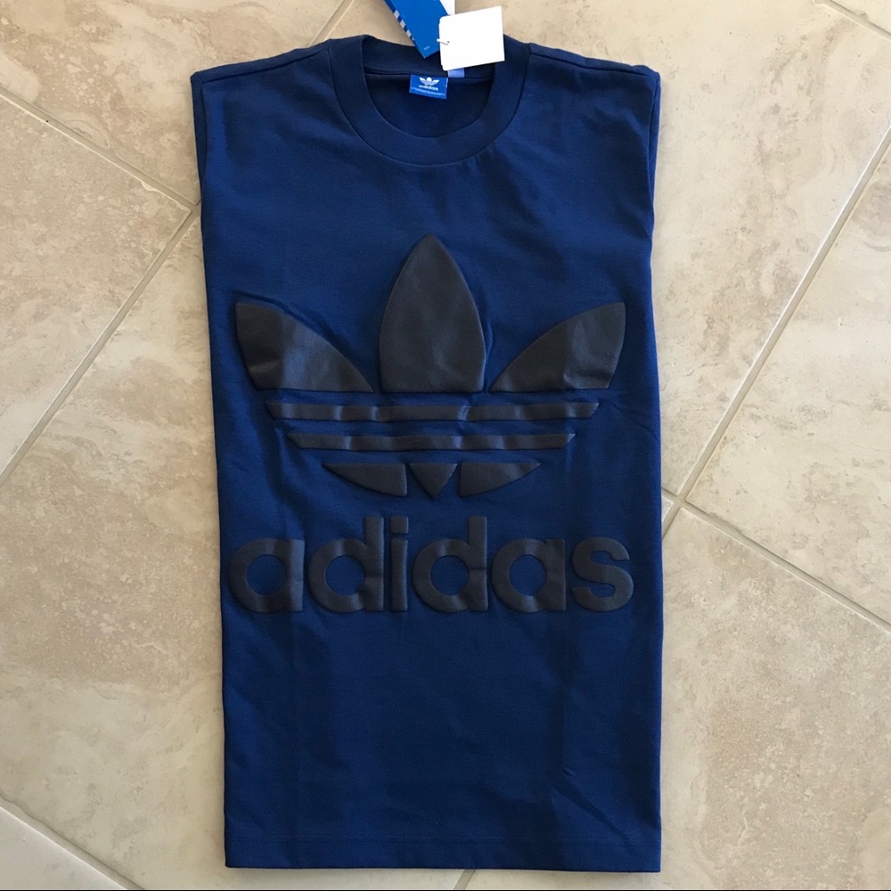 Adidas T-Shirt - Picture 4 of 8