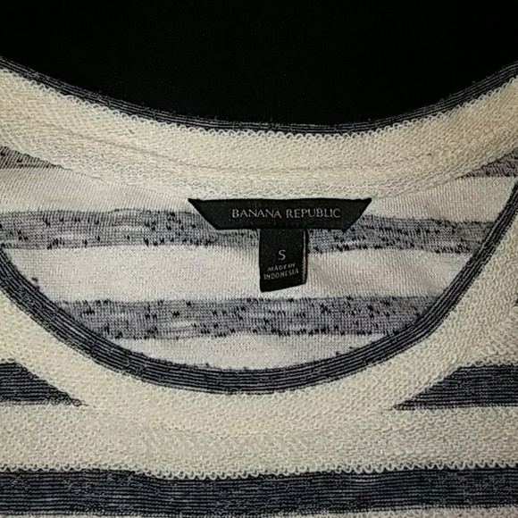 Short Sleeve Top - Picture 2 of 7