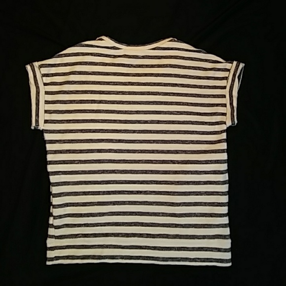 Short Sleeve Top - Picture 5 of 7