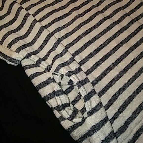 Short Sleeve Top - Picture 7 of 7