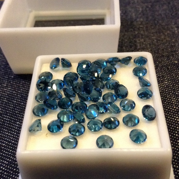 🚨Today ONLY 🚨🚨🚨🚨Parcel of London Blue And topaz(Genuine) - Picture 2 of 7