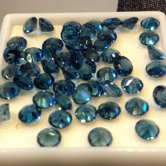 🚨Today ONLY 🚨🚨🚨🚨Parcel of London Blue And topaz(Genuine) - Picture 3 of 7