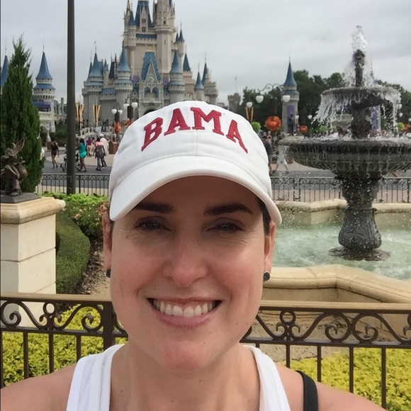 Meet your Posher, Katie - Picture 1 of 2