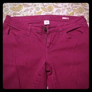 Super skinny magenta jeans