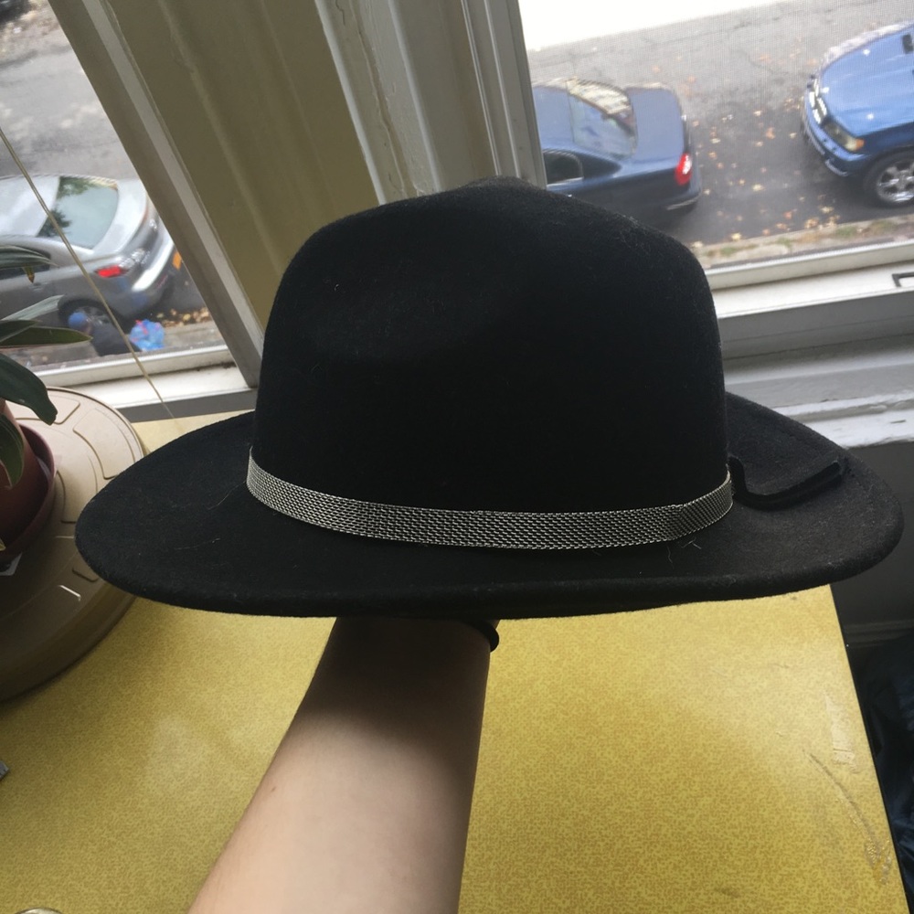 Black hat