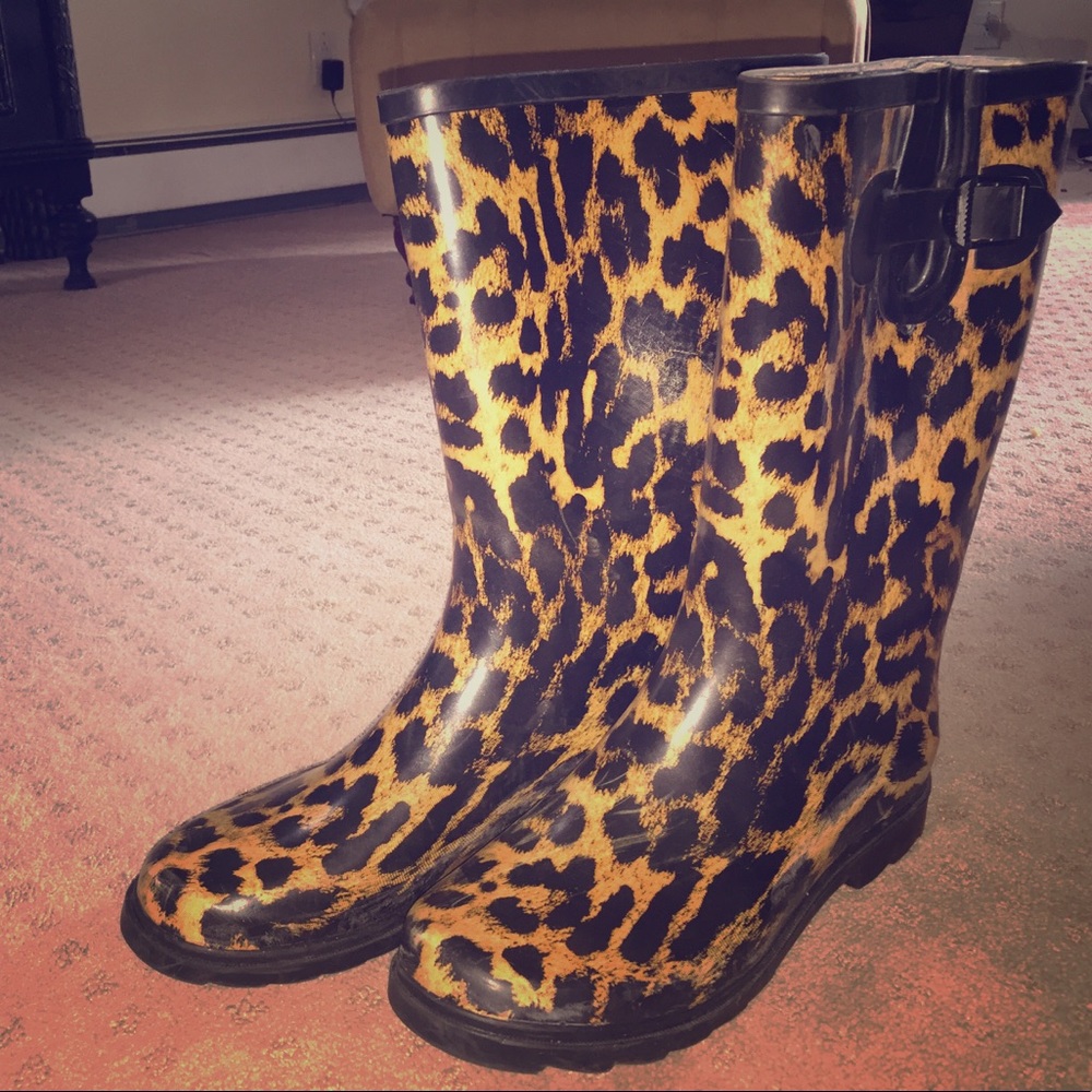 Rain boots