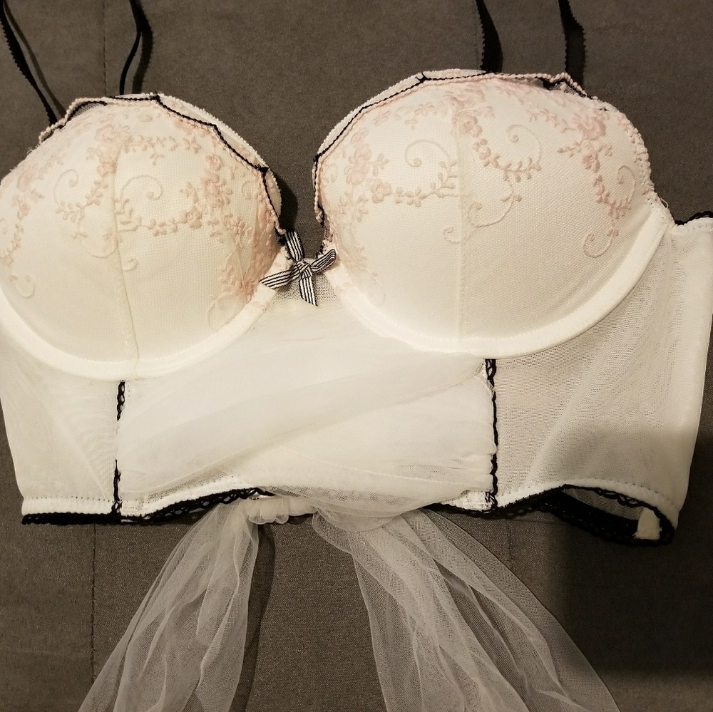 Beautiful VS Bra