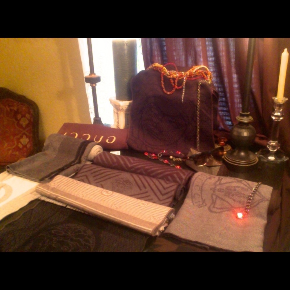 Exclusive items Designer Scarfs