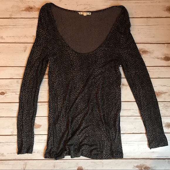 Soft Joie Tops - Soft joie long sleeve scoop neck top!