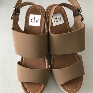 DV by Dolce Vita wedges