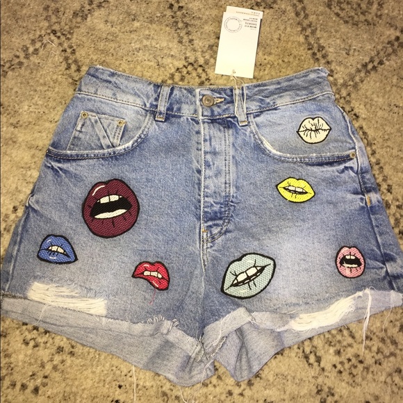 Zara Trafaluc Lips Denim Shorts - Picture 3 of 6