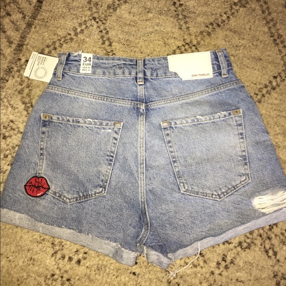 Zara Trafaluc Lips Denim Shorts - Picture 4 of 6