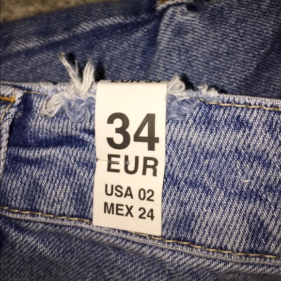 Zara Trafaluc Lips Denim Shorts - Picture 6 of 6