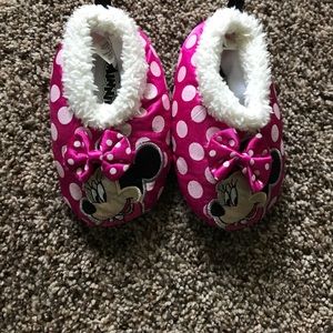 Little girls mini mouse slippers