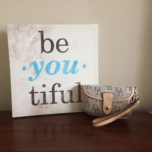 Dooney and Bourke wristlet