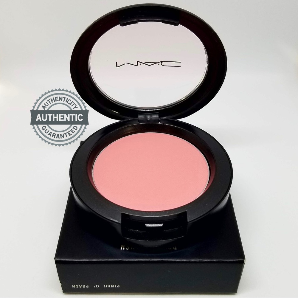M.A.C Pinch O’ Peach Powder Blush