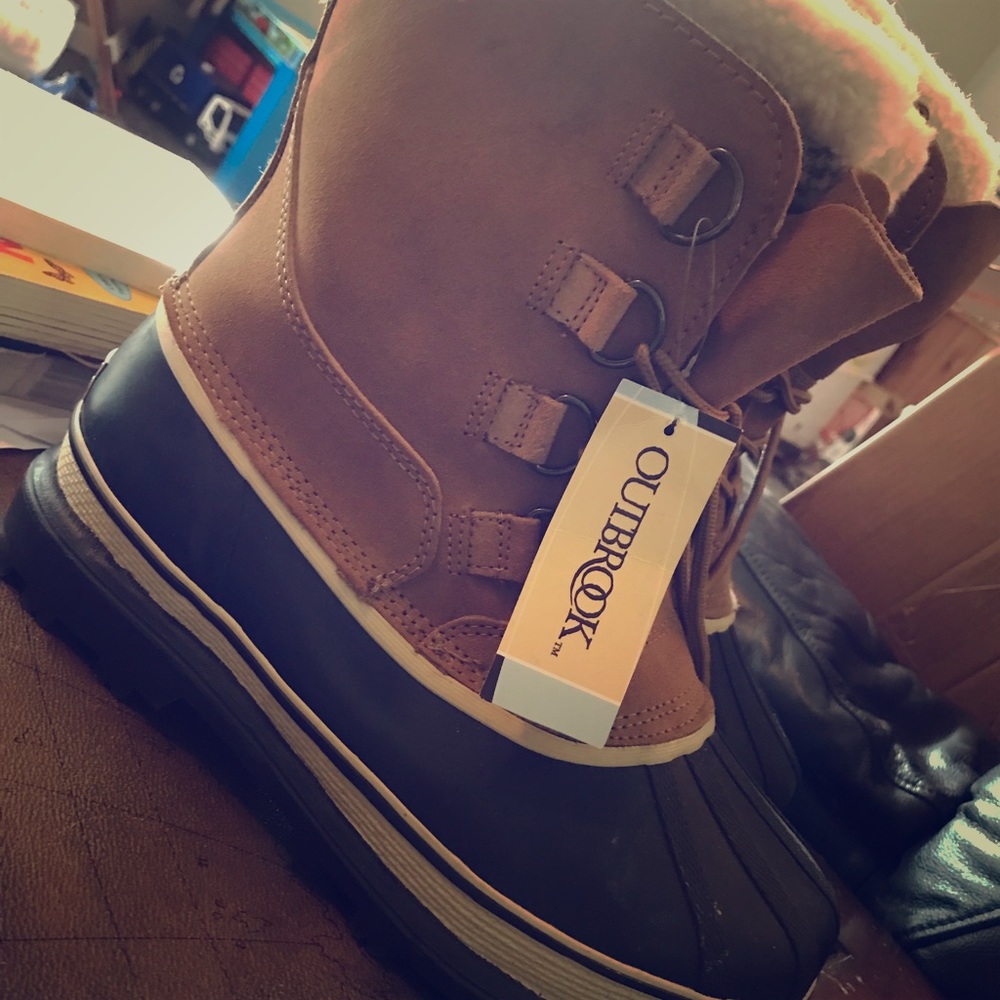 Size 9 men’s duck boots