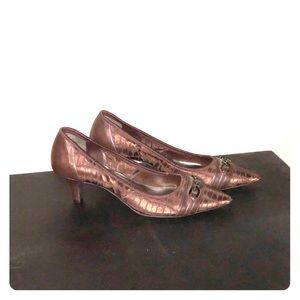 Anne Klein Kitten heal