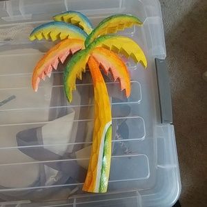 Palm tree wall decor