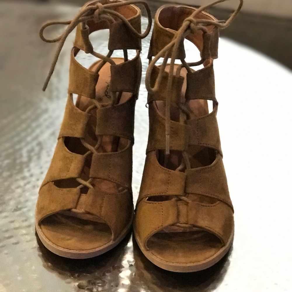 Super cute Brown Suede Lace up Booties
