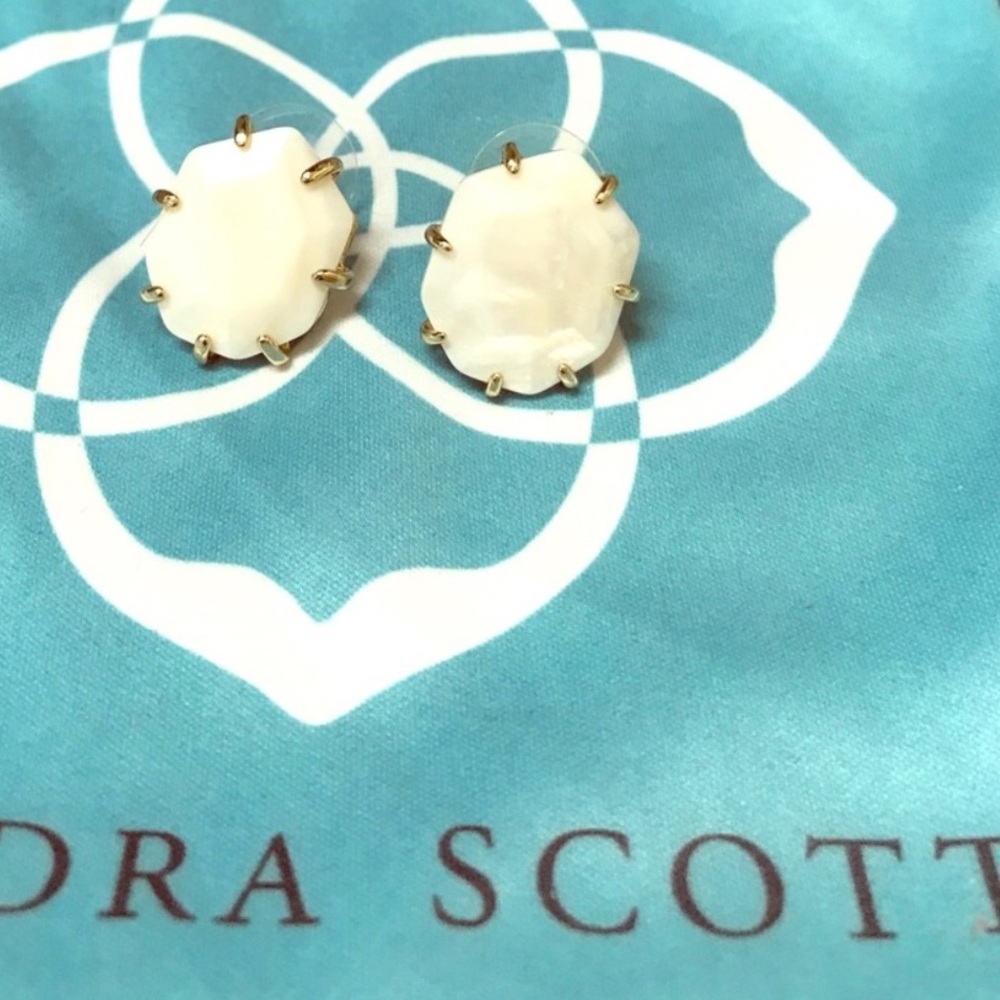 Kendra Scott White Morgan Studs (Rare) Sold Out