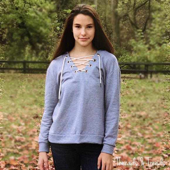  Lace Up Hoodie - Picture 2 of 3