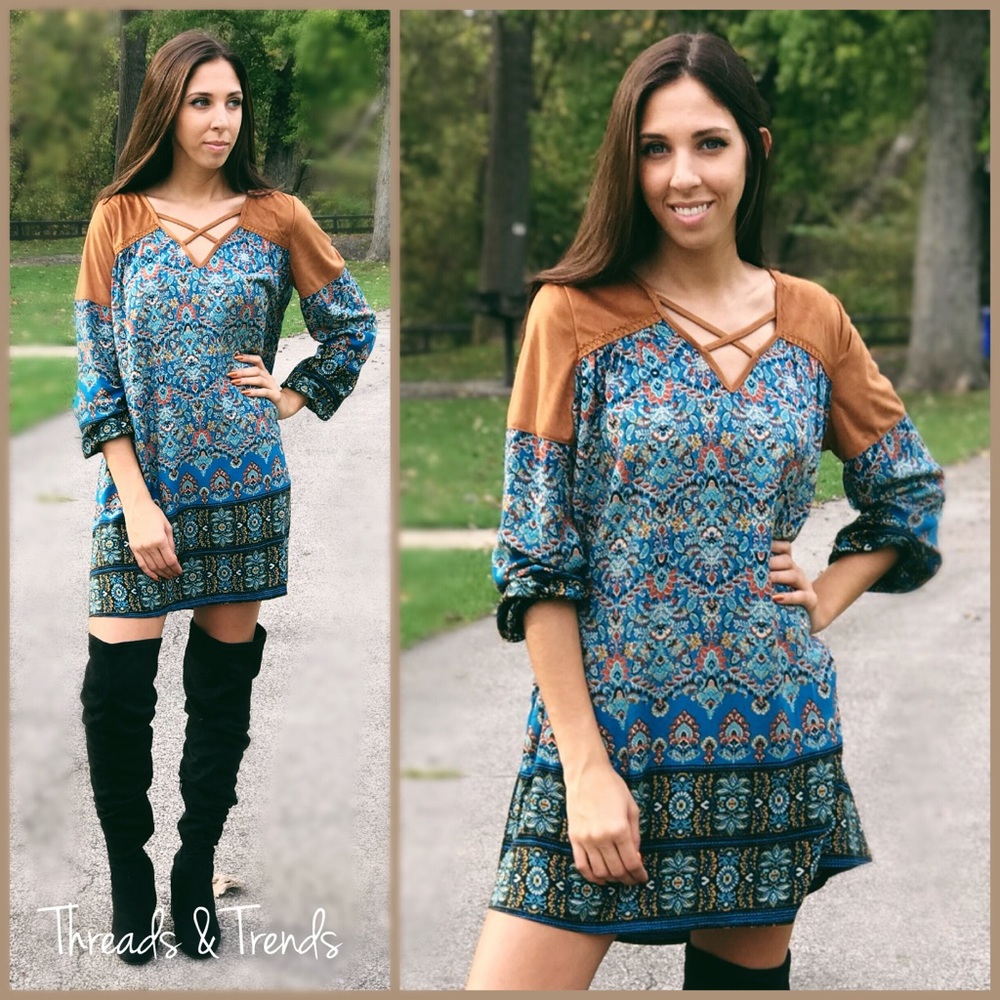  Criss Cross Vintage Print Dress