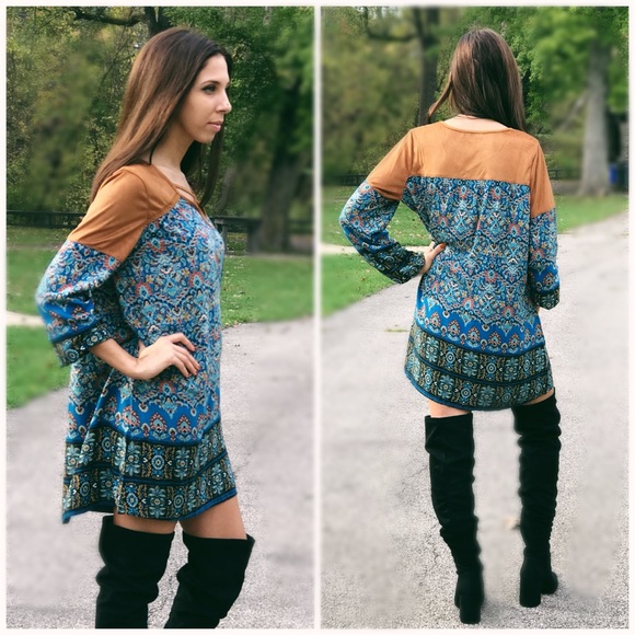  Criss Cross Vintage Print Dress - Picture 3 of 3