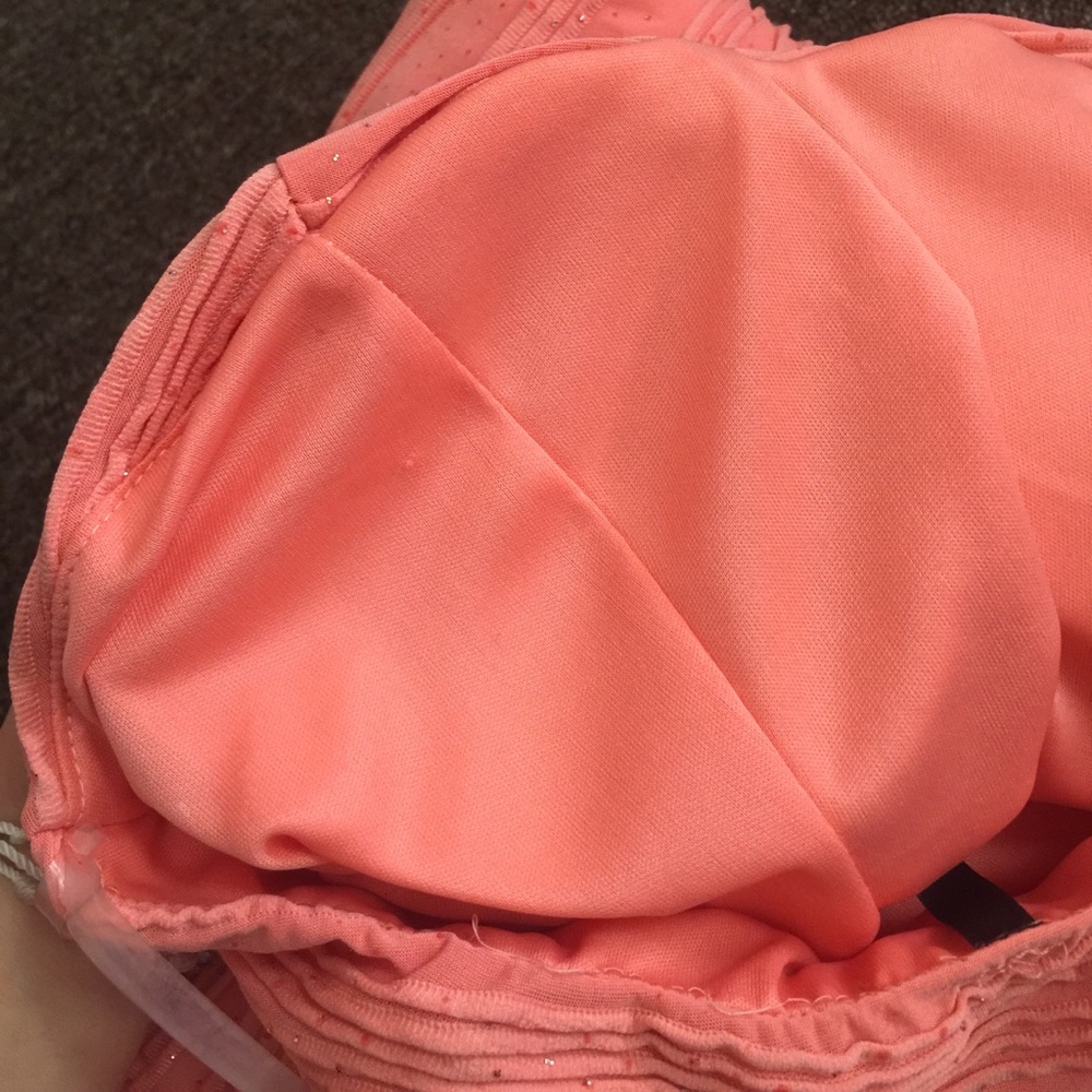 Dress - Picture 5 of 7