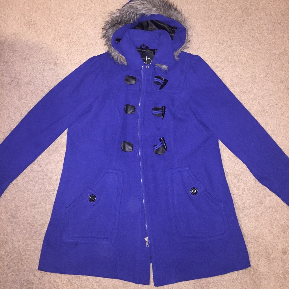 Blue comfy winter coat with fur hood size 2XL