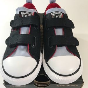 🆕Toddler Converse All-star. Velcro closure